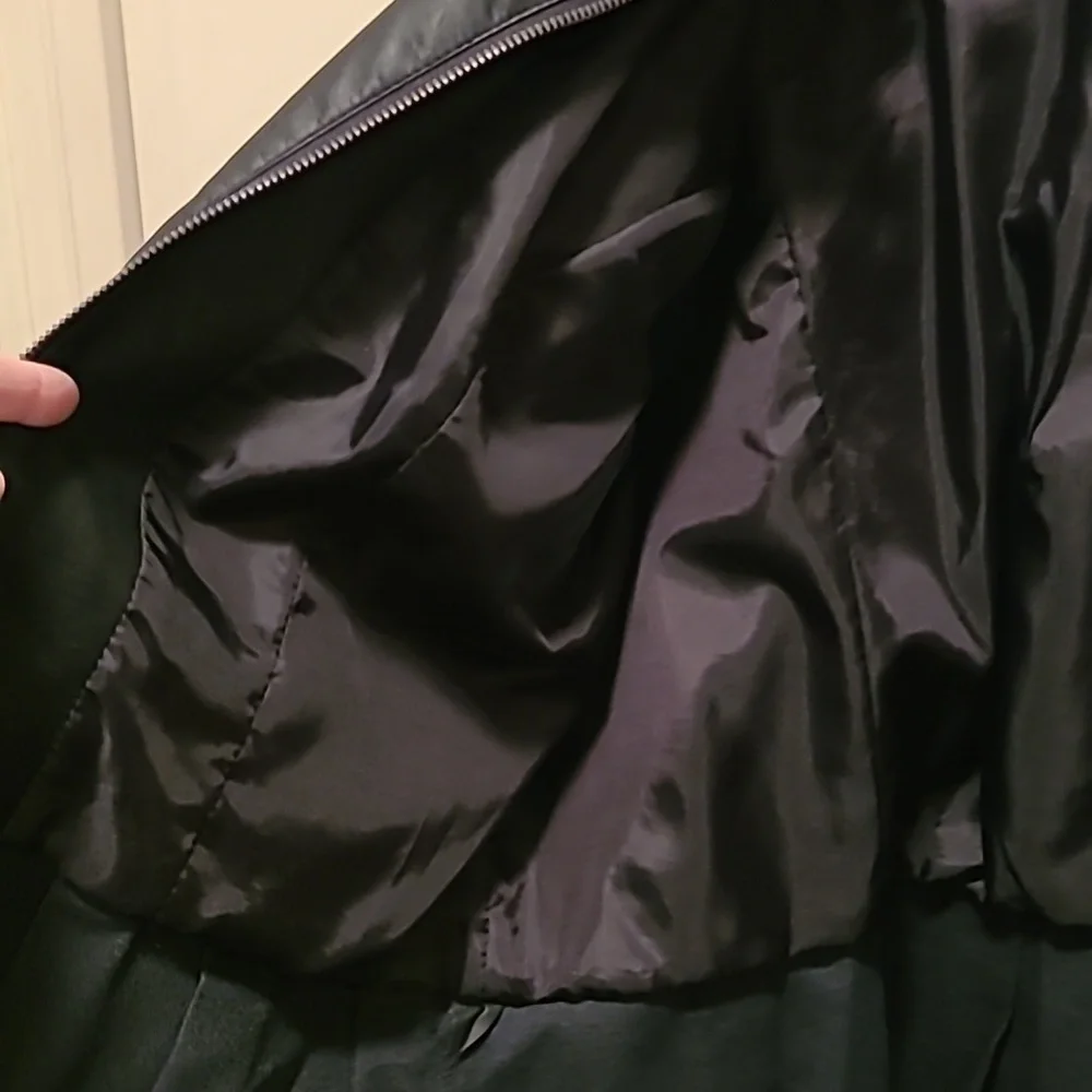 Jacket - Picture 3 of 4